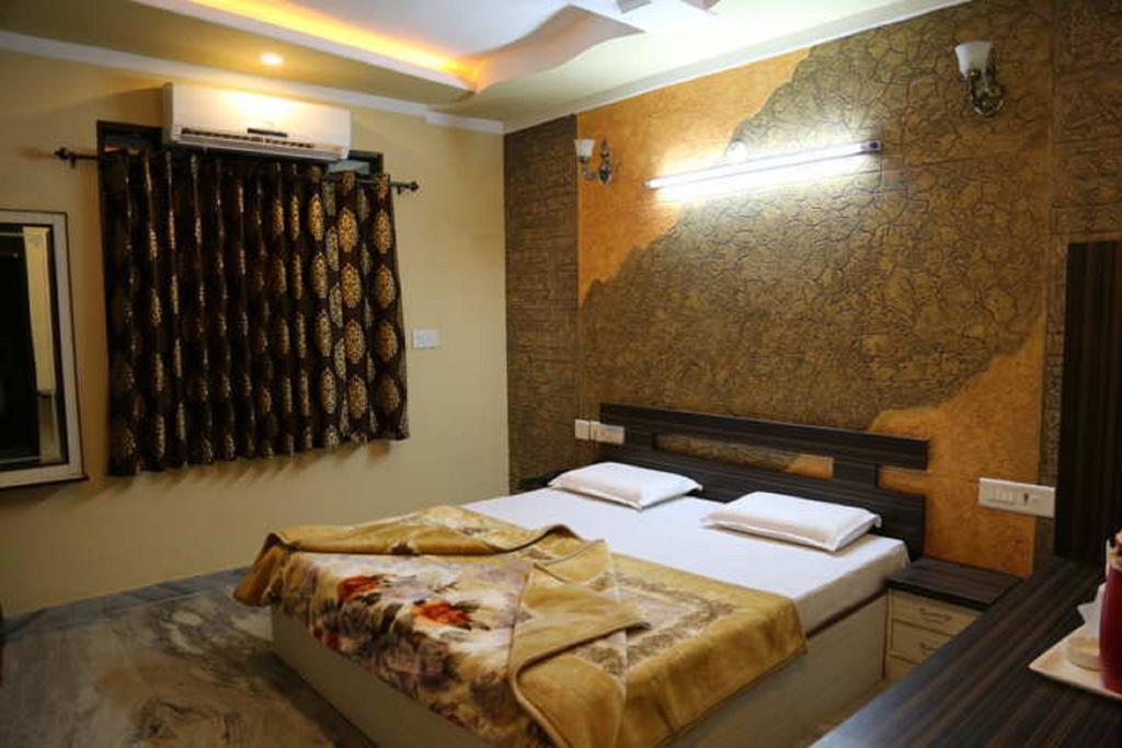 Hotel Kingdom Palace Udaipur Chambre photo