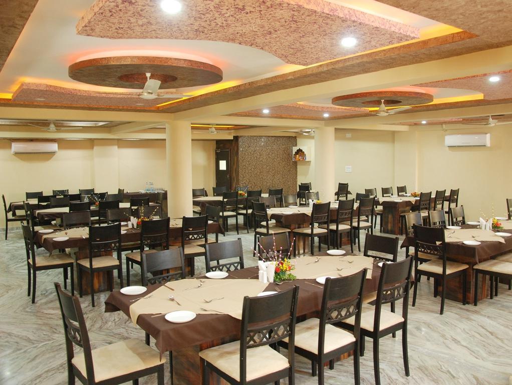 Hotel Kingdom Palace Udaipur Extérieur photo