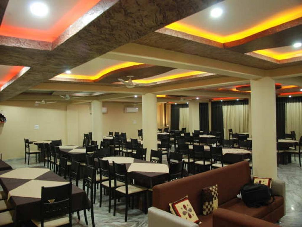 Hotel Kingdom Palace Udaipur Extérieur photo