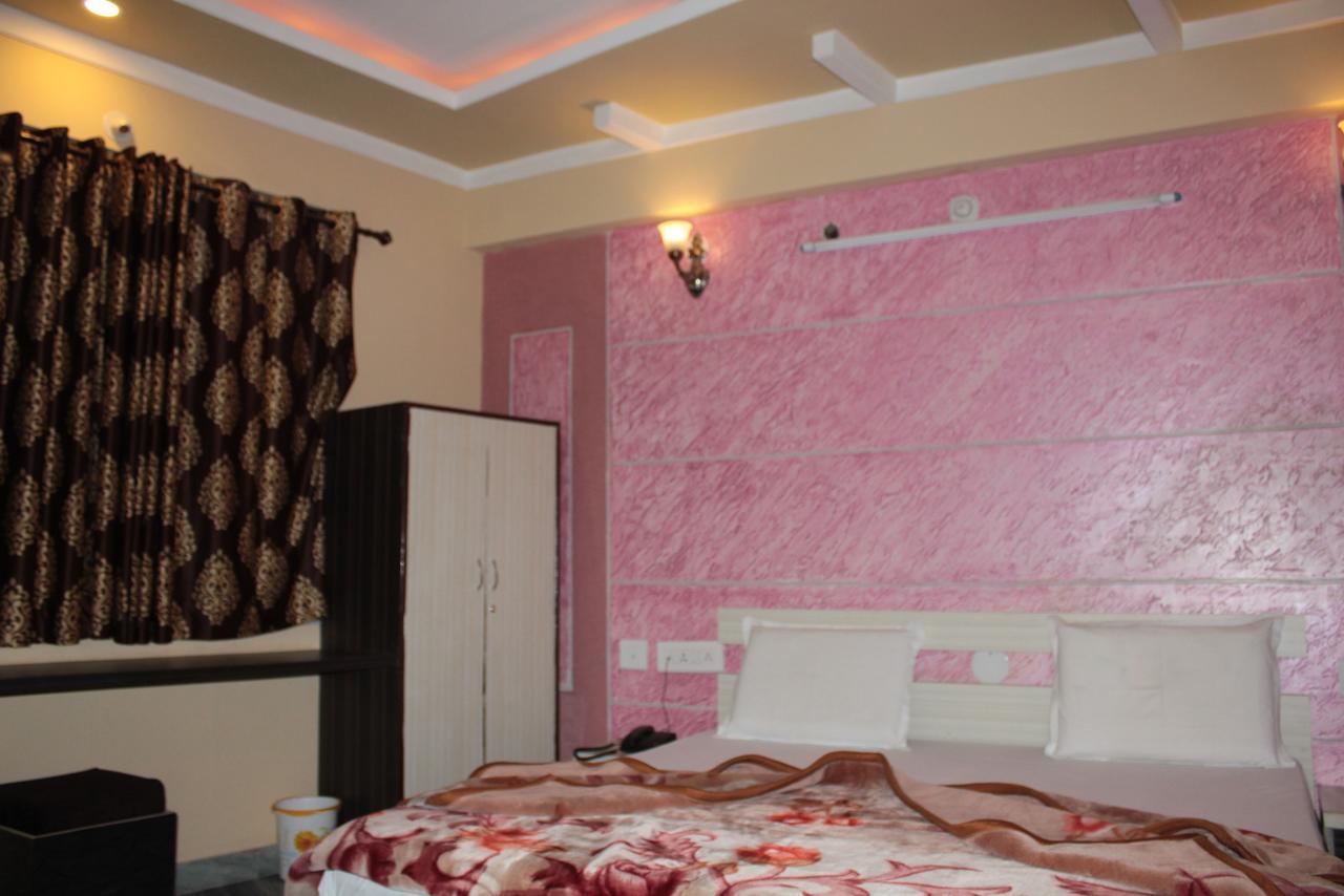 Hotel Kingdom Palace Udaipur Chambre photo